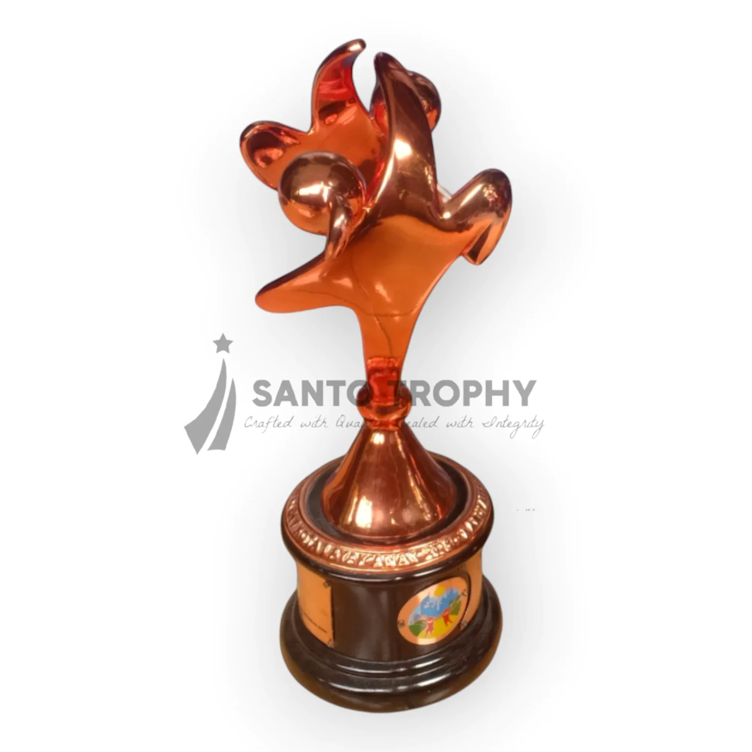 Piala custom Kementerian Santo Trophy