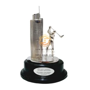 Miniatur Piala BCA Fun Golf Gathering berbahan logam timah Bangka dengan finishing silver dan figur pegolf, base kayu mahoni, produksi Santo Trophy